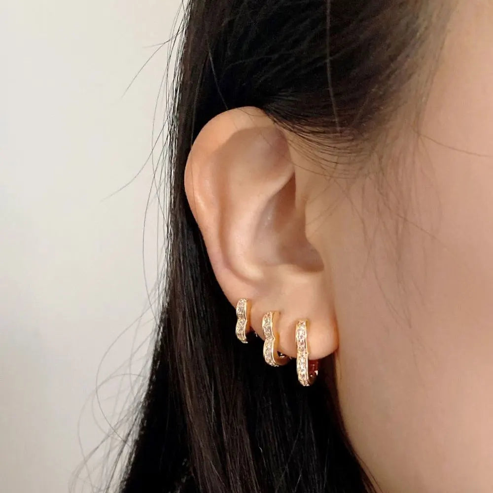 2022 Hot Sell Fashion Small Heart Crystal Hoop Earrings for Women Girls Bijoux Geometric ZirconTiny Earrings Statement Jewelry